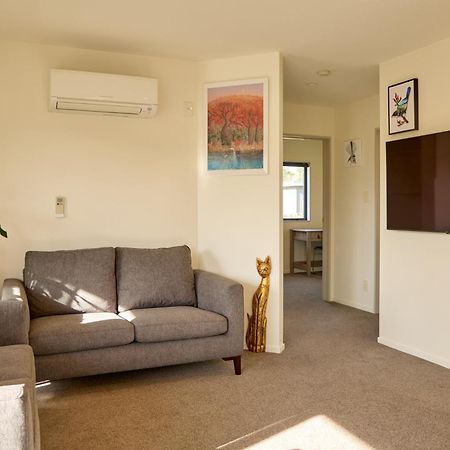 Villa Location With Ocean And Mountain Views Kaikoura Esterno foto