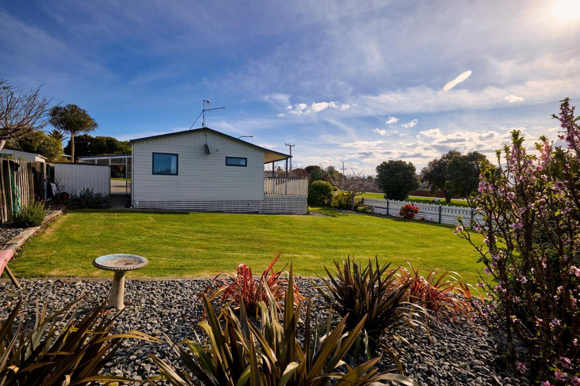 Villa Location With Ocean And Mountain Views Kaikoura Esterno foto